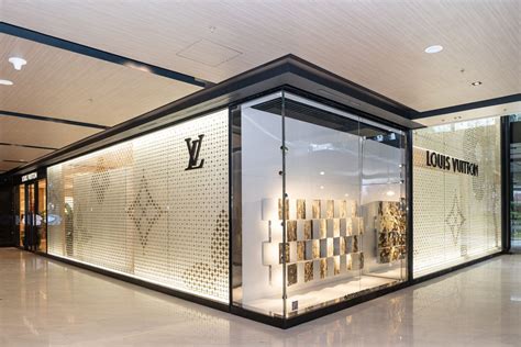 celine greenbelt 3|Greenbelt 3 reopens with new flagship stores .